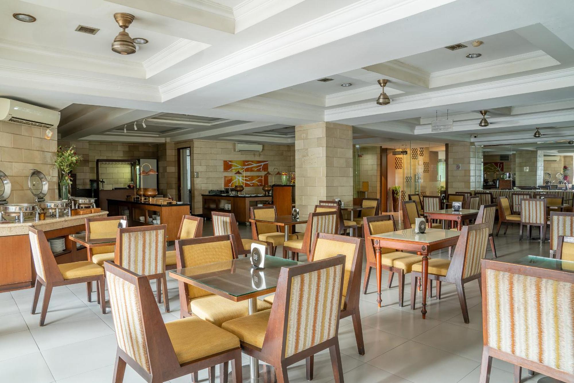 Hotel Alia Cikini Jakarta Exterior photo