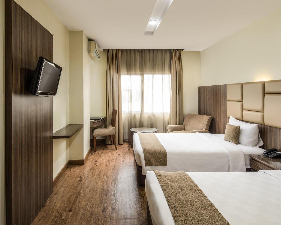 Hotel Alia Cikini Jakarta Exterior photo